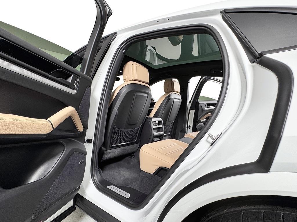 new 2025 Porsche Cayenne car, priced at $99,995