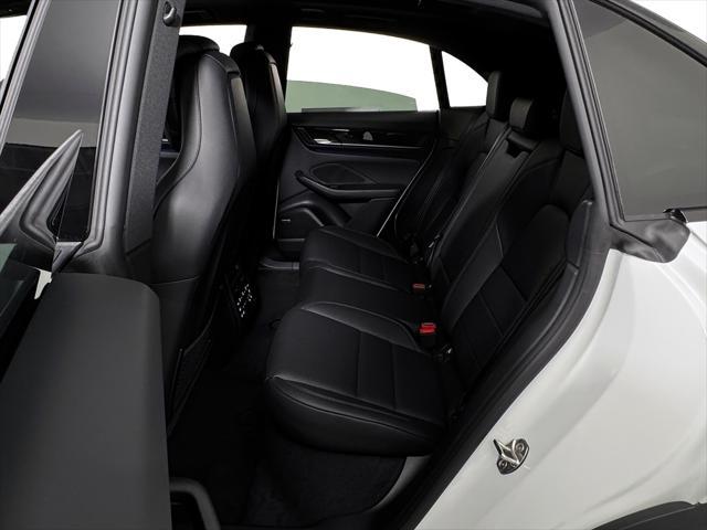 used 2025 Porsche Macan car