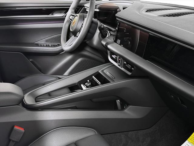 used 2025 Porsche Macan car