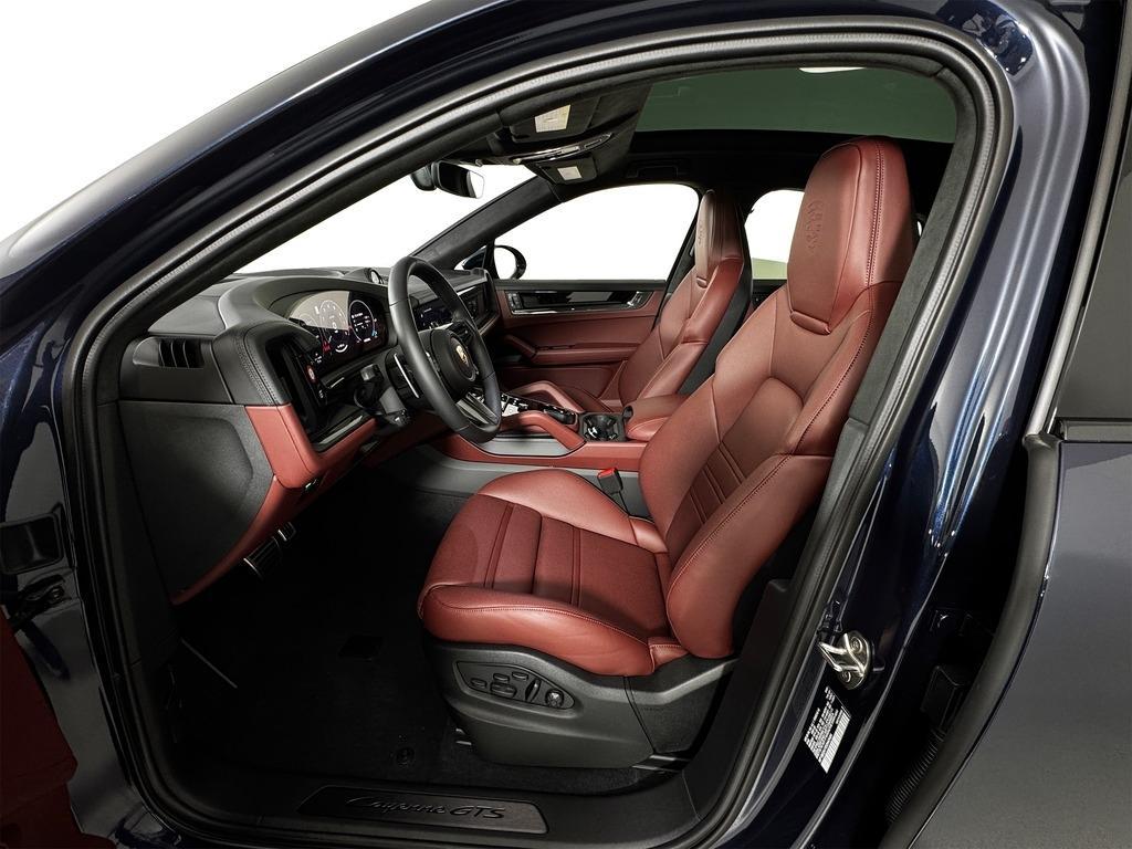 new 2025 Porsche Cayenne car, priced at $146,605