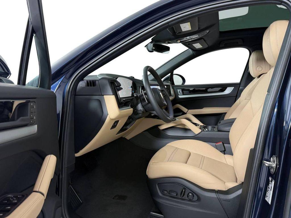 new 2025 Porsche Cayenne car, priced at $104,195