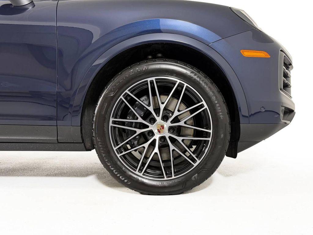 new 2025 Porsche Cayenne car, priced at $104,195