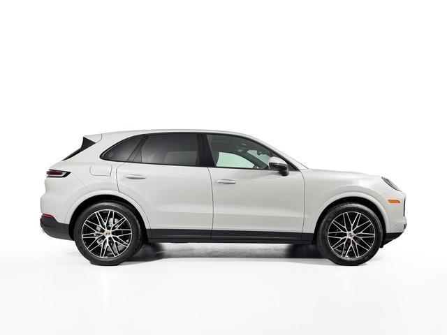 new 2025 Porsche Cayenne car, priced at $102,035