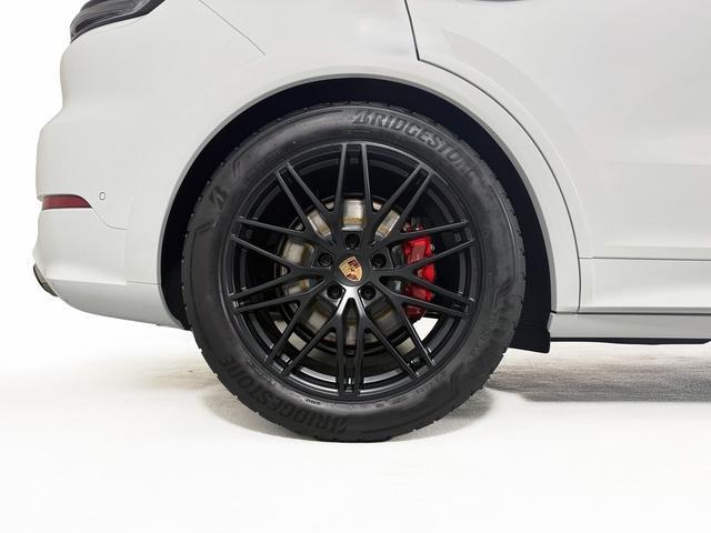 new 2026 Porsche Cayenne car, priced at $139,910