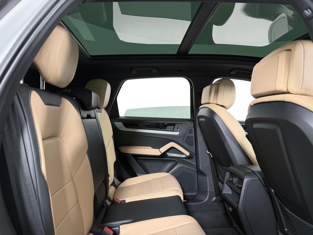 new 2025 Porsche Cayenne car, priced at $98,935