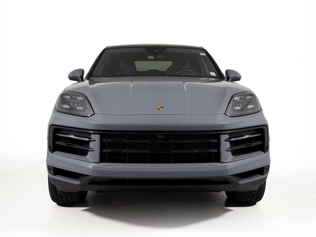 new 2025 Porsche Cayenne car, priced at $114,225