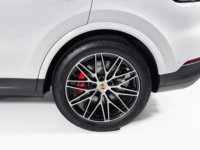 new 2025 Porsche Cayenne car, priced at $121,845