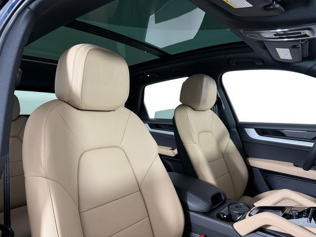 new 2025 Porsche Cayenne car, priced at $101,455