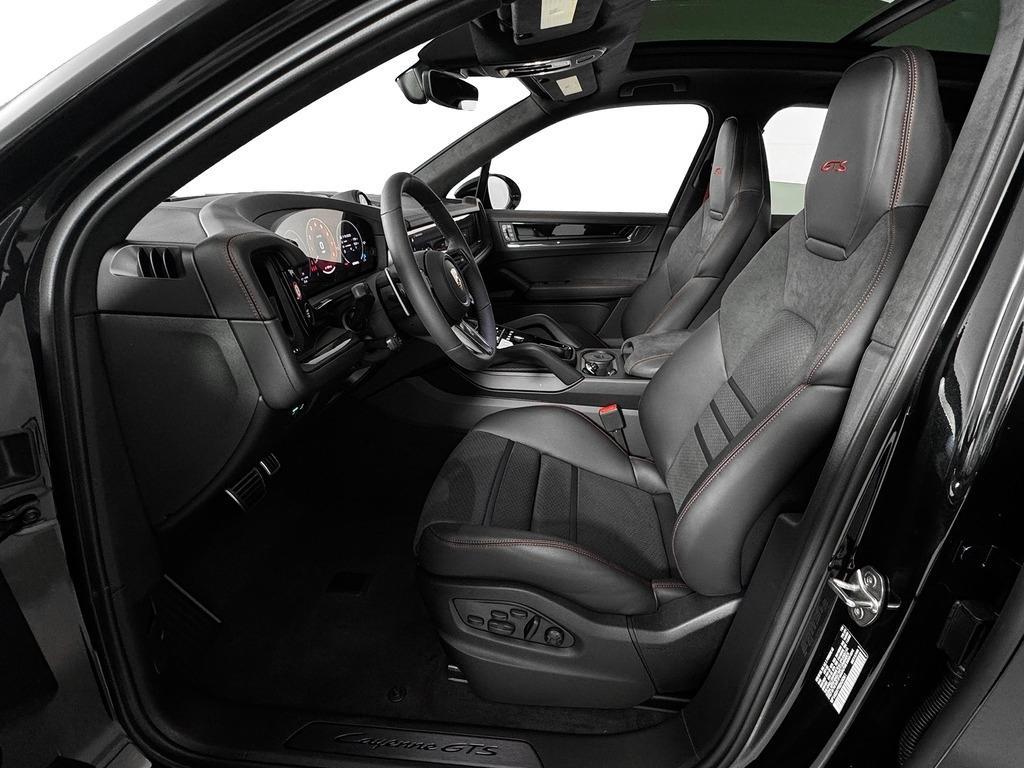 new 2025 Porsche Cayenne car, priced at $142,585
