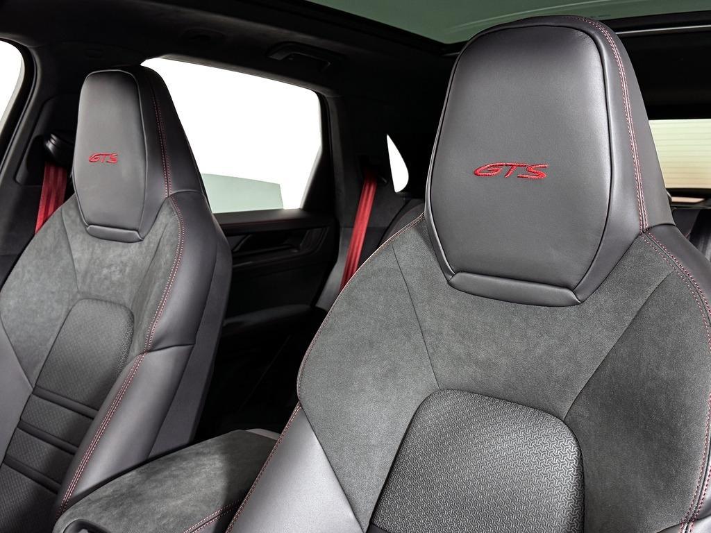 new 2025 Porsche Cayenne car, priced at $142,585
