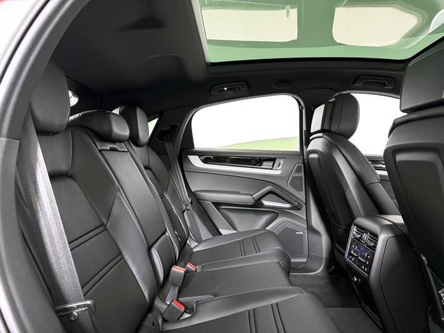 new 2025 Porsche Cayenne car, priced at $101,195