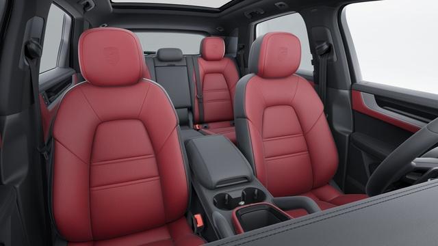 new 2025 Porsche Cayenne car, priced at $103,075