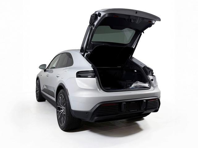 new 2025 Porsche Macan car, priced at $86,905