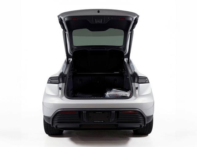 new 2025 Porsche Macan car, priced at $86,905