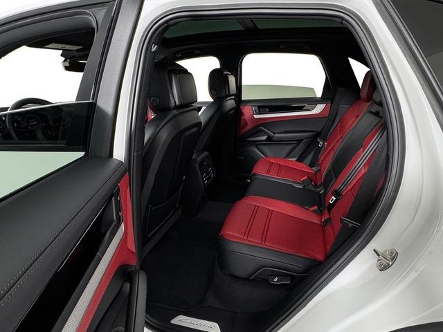 new 2025 Porsche Cayenne car, priced at $118,155