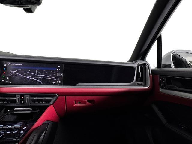 new 2025 Porsche Cayenne car, priced at $118,155