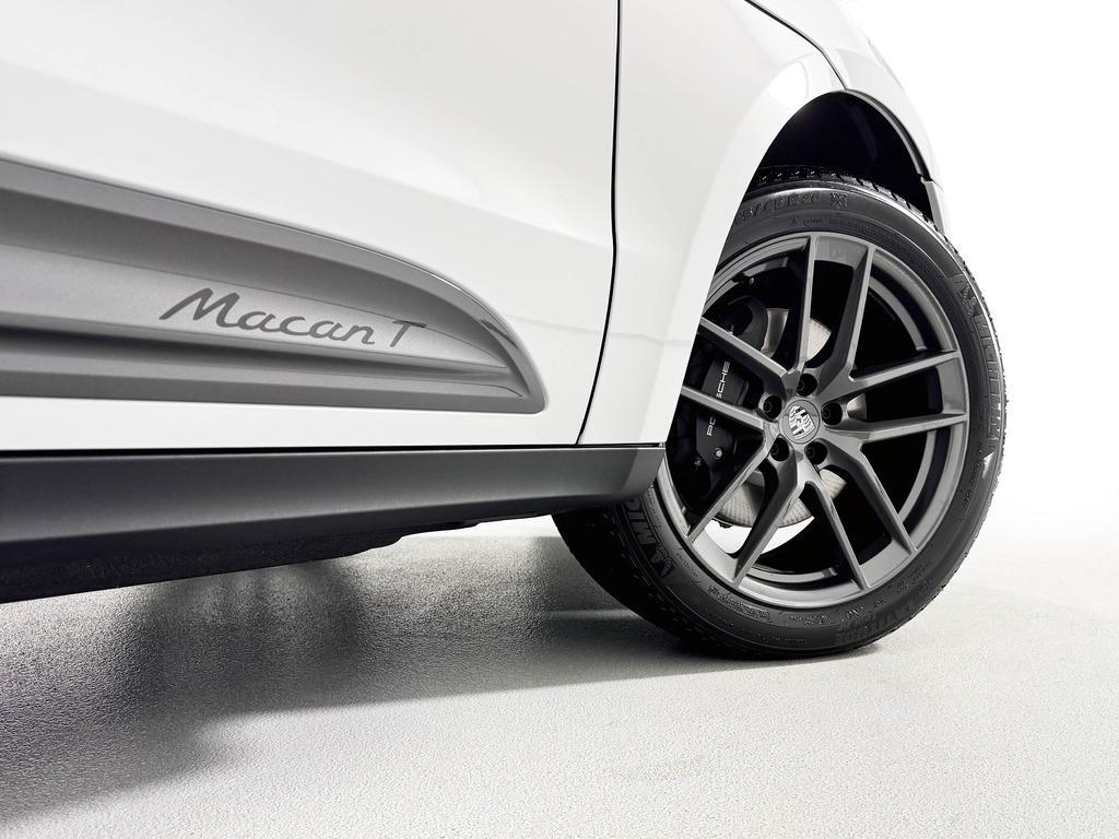 new 2025 Porsche Macan car, priced at $75,865