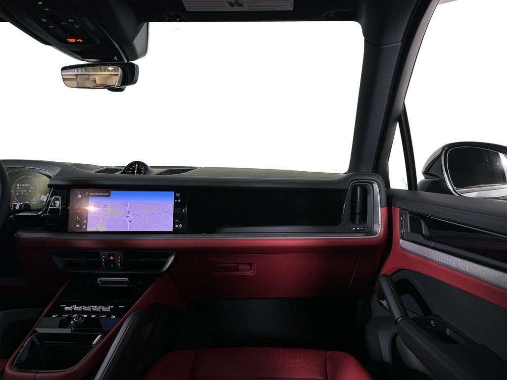 new 2025 Porsche Cayenne car, priced at $111,655