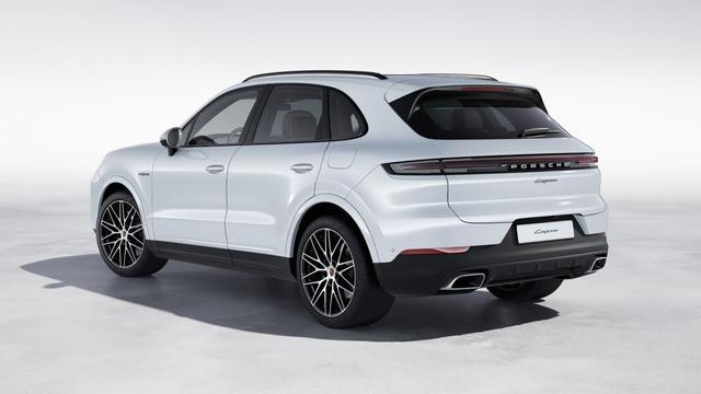 new 2025 Porsche Cayenne car, priced at $114,175