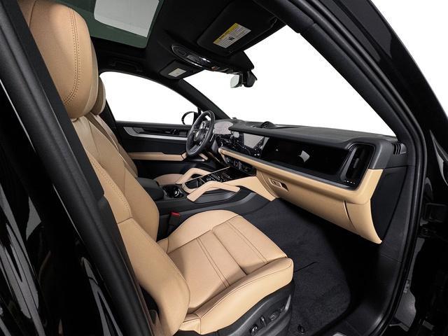 new 2025 Porsche Cayenne car, priced at $99,735