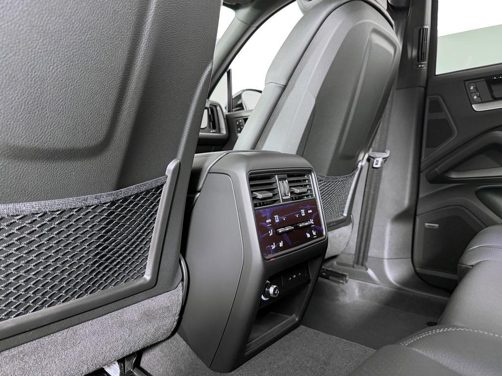 new 2025 Porsche Cayenne car, priced at $118,905