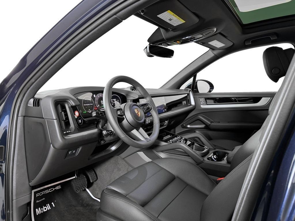 new 2025 Porsche Cayenne car, priced at $118,905
