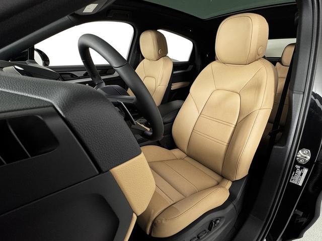 new 2025 Porsche Cayenne car, priced at $102,605