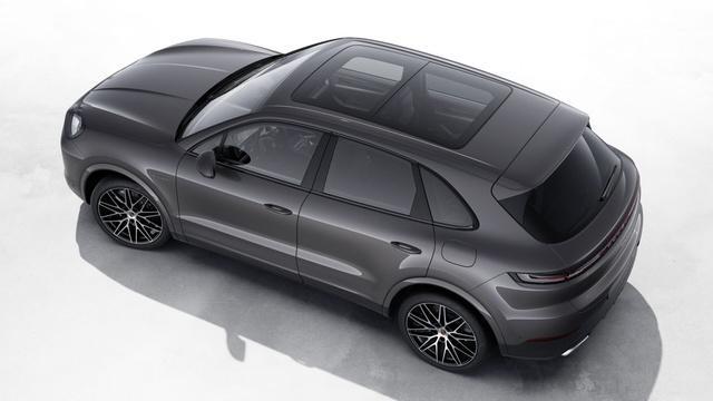 new 2025 Porsche Cayenne car, priced at $110,085