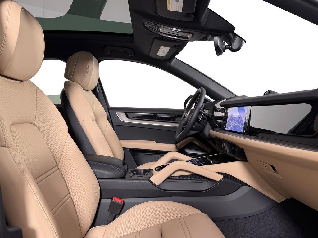 new 2025 Porsche Cayenne car, priced at $128,905