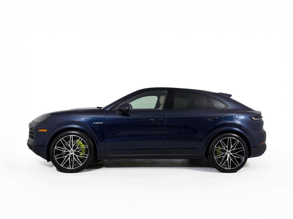 new 2025 Porsche Cayenne car, priced at $128,905