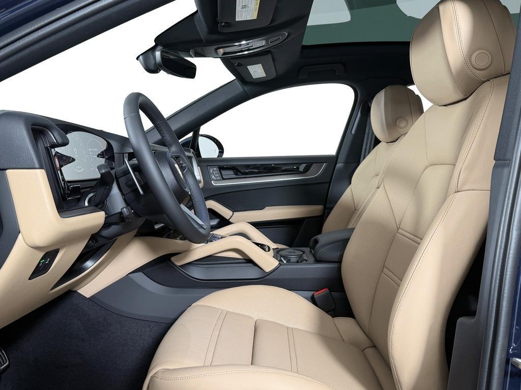 new 2025 Porsche Cayenne car, priced at $128,905