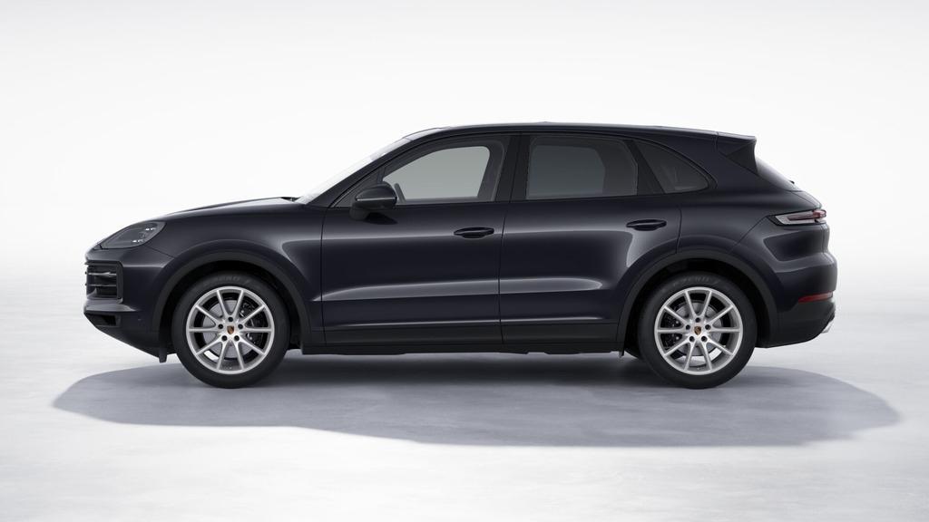 used 2025 Porsche Cayenne car, priced at $86,900