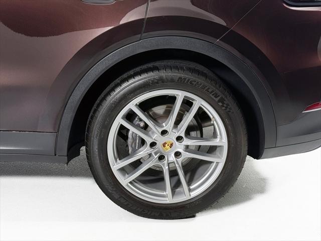 used 2022 Porsche Cayenne car, priced at $73,900
