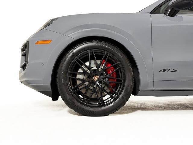 new 2025 Porsche Cayenne car, priced at $141,125