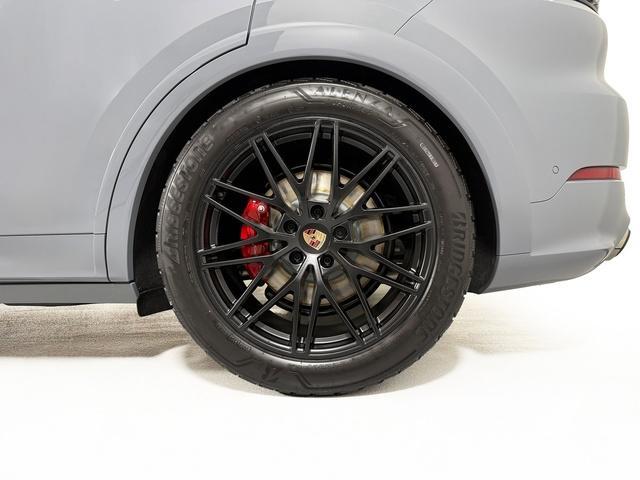 new 2025 Porsche Cayenne car, priced at $141,125