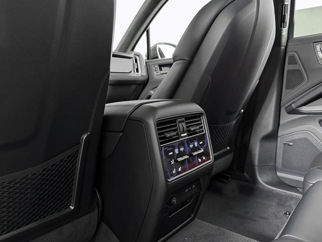 new 2025 Porsche Cayenne car, priced at $141,125