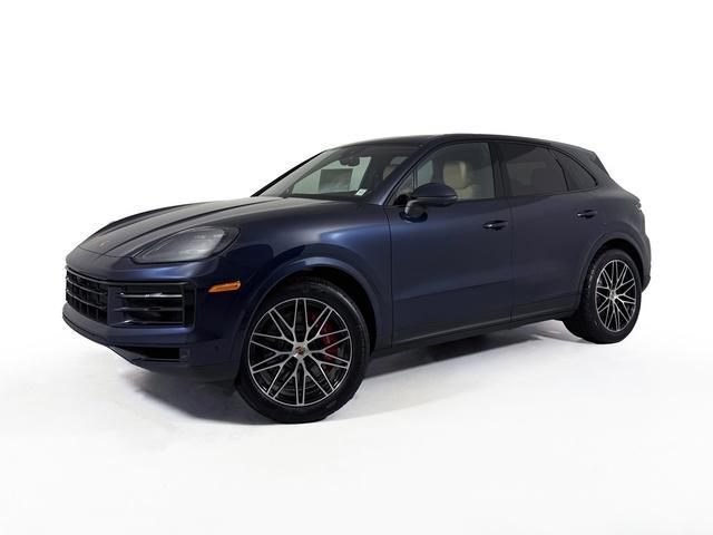 new 2025 Porsche Cayenne car, priced at $112,685