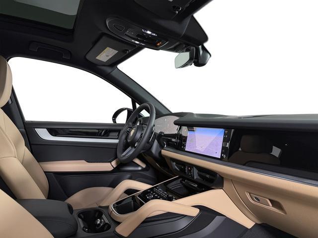 new 2025 Porsche Cayenne car, priced at $112,685