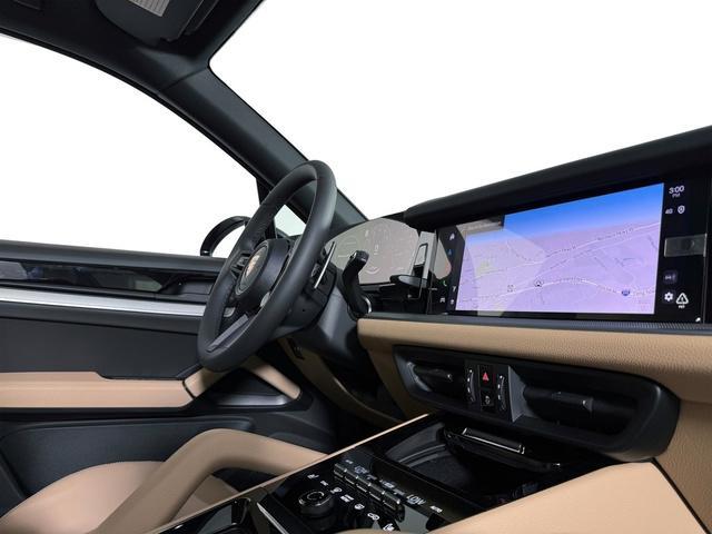 new 2025 Porsche Cayenne car, priced at $112,685