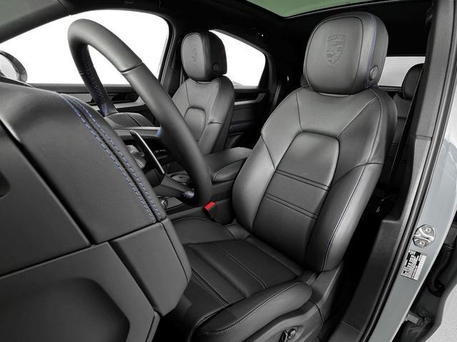 new 2025 Porsche Cayenne car, priced at $131,275