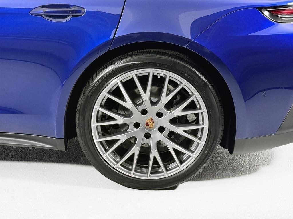 new 2025 Porsche Panamera car, priced at $121,485