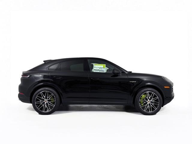 new 2025 Porsche Cayenne car, priced at $114,925