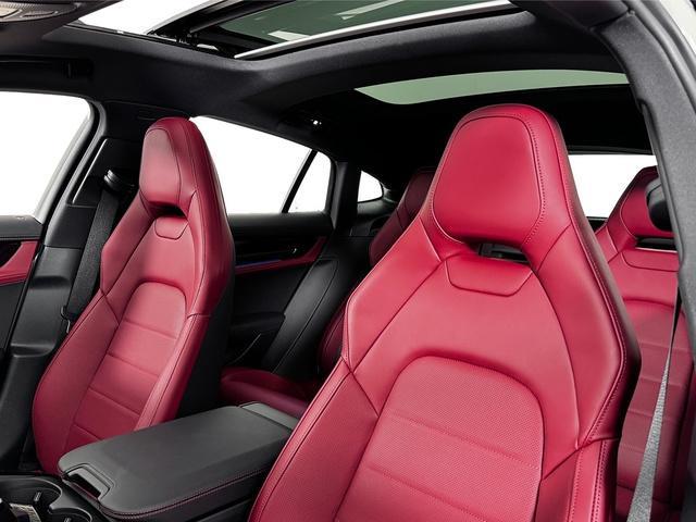 new 2025 Porsche Panamera car, priced at $128,085