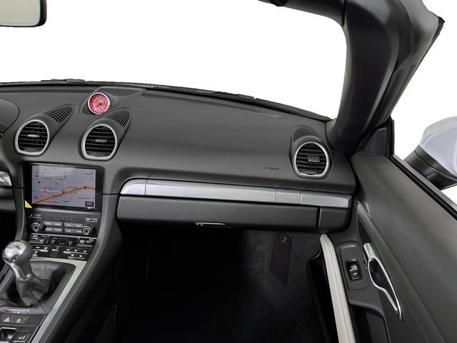 new 2025 Porsche 718 Boxster car, priced at $107,405