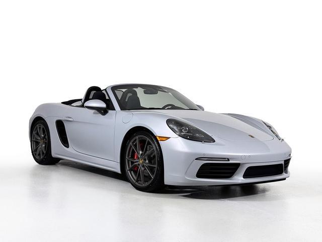 new 2025 Porsche 718 Boxster car, priced at $107,405