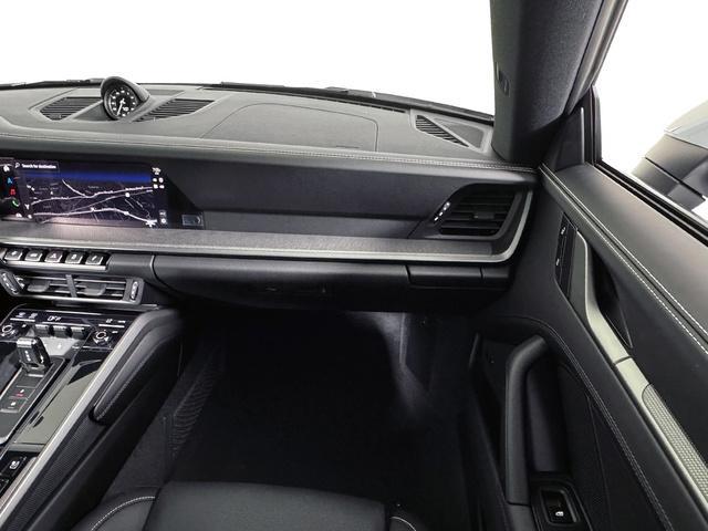 new 2025 Porsche 911 car, priced at $152,465