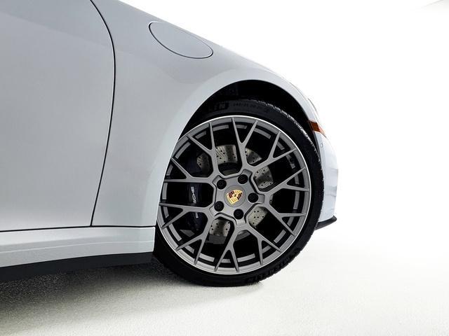 new 2025 Porsche 911 car, priced at $152,465