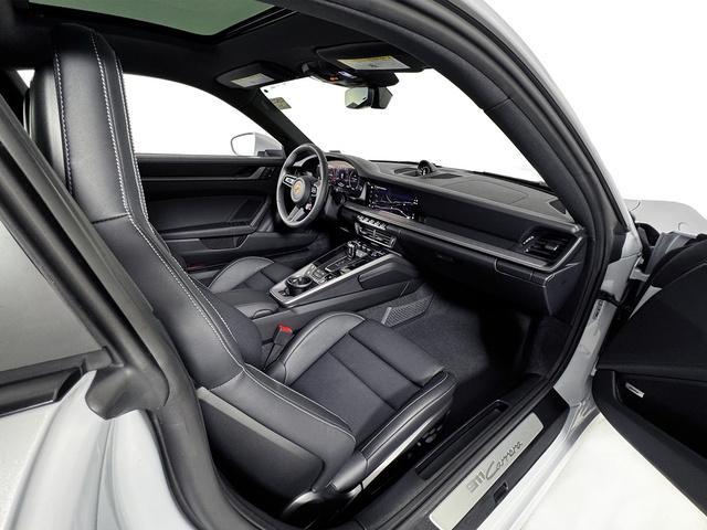 new 2025 Porsche 911 car, priced at $152,465