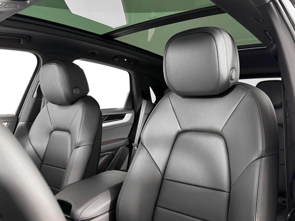 new 2025 Porsche Cayenne car, priced at $106,735