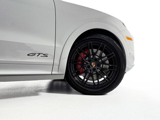 new 2025 Porsche Cayenne car, priced at $144,775